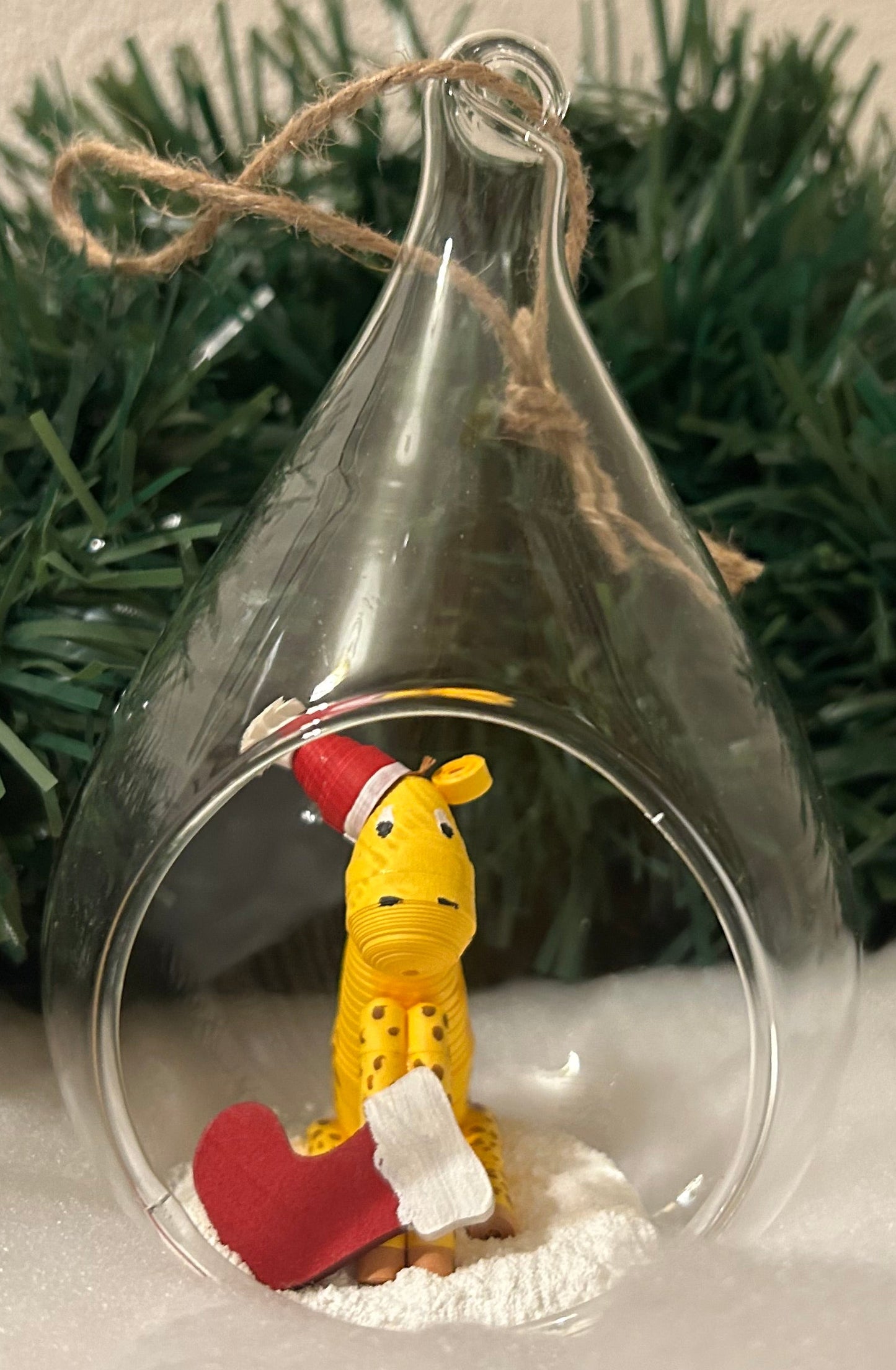 Giraffe bauble