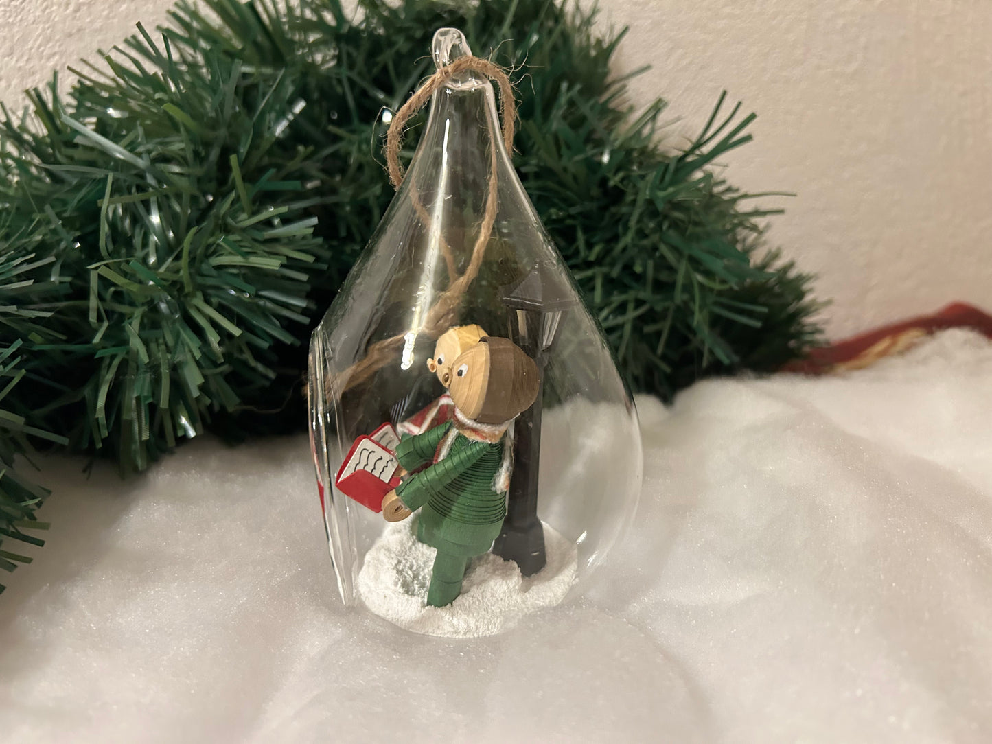 Carollers Bauble
