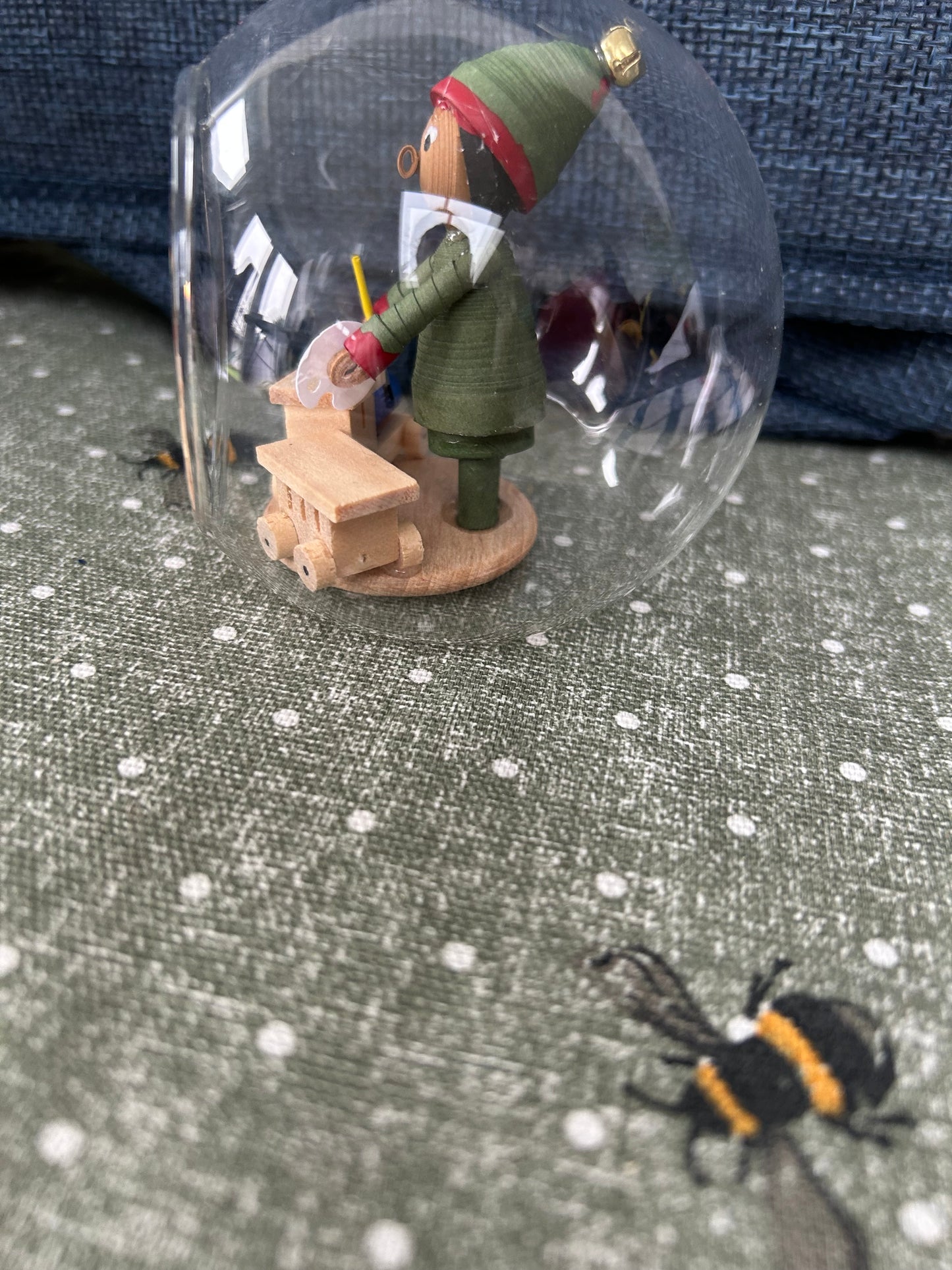 Elf bauble