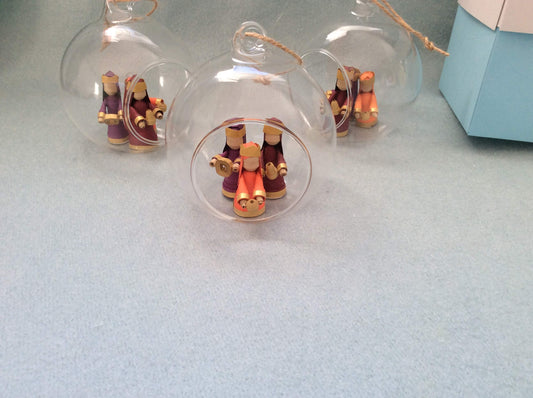 Set of 4 nativity baubles