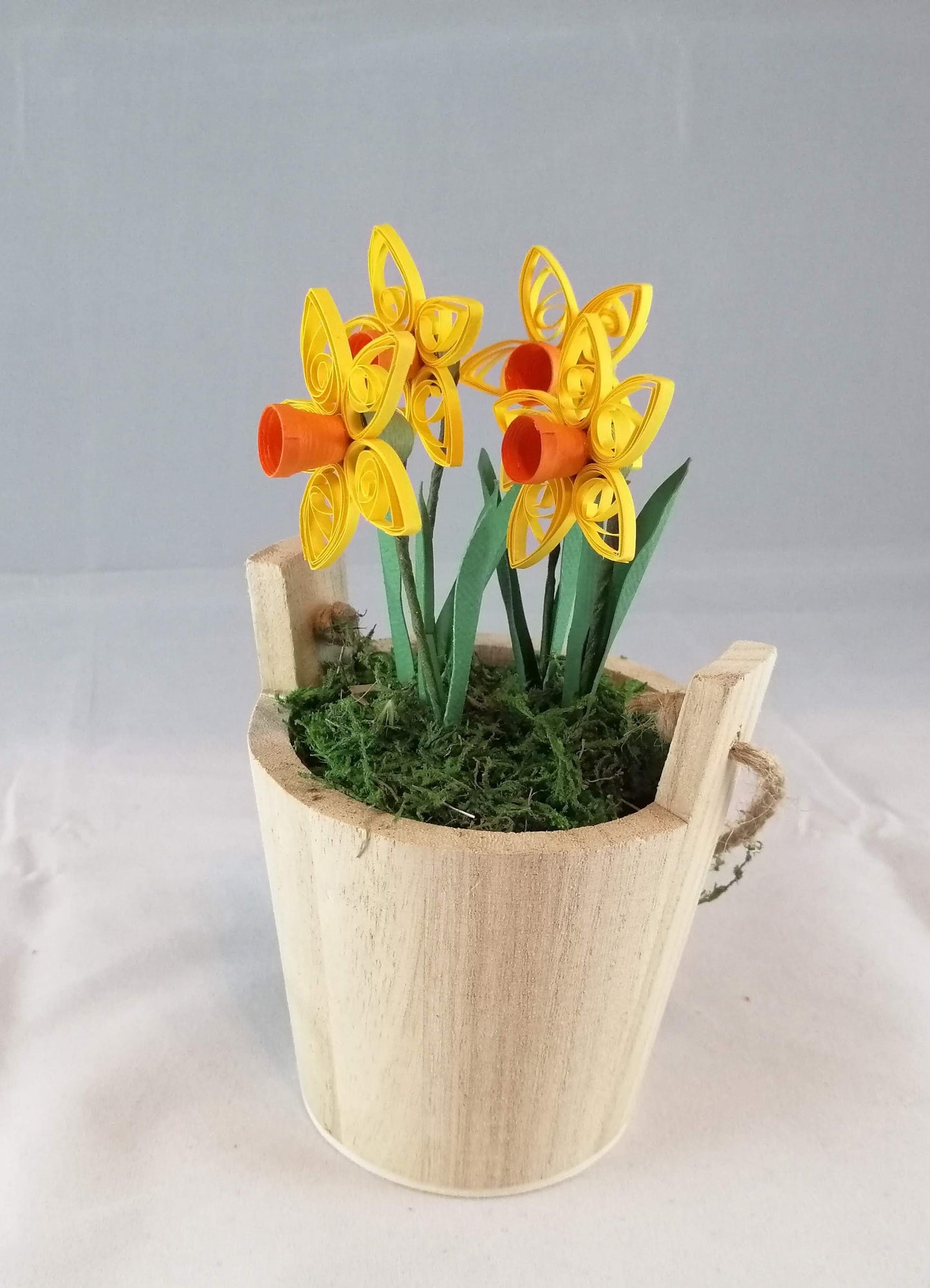 Wishing well bucket with Daffodils