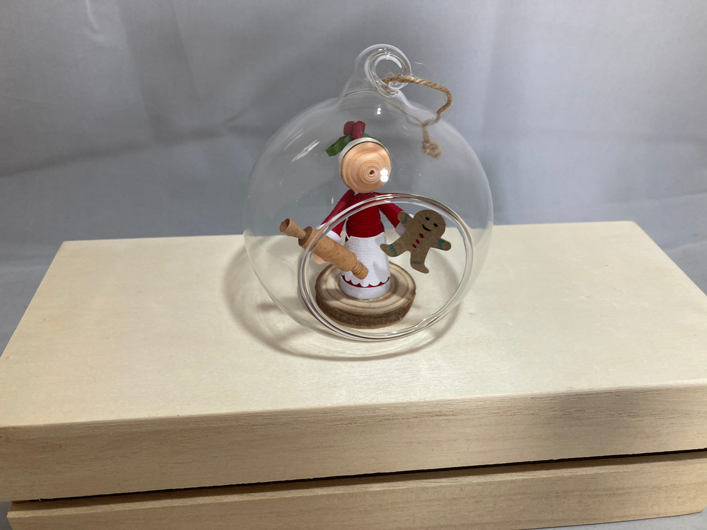 Santa and Mrs Claus 2 bauble set